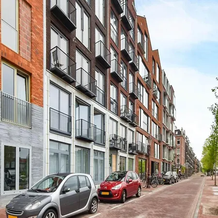 Appartamento Modern Overlooking The Harbor