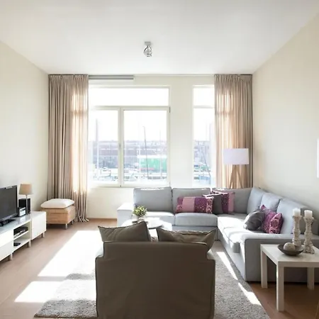 شقة Modern Overlooking The Harbor