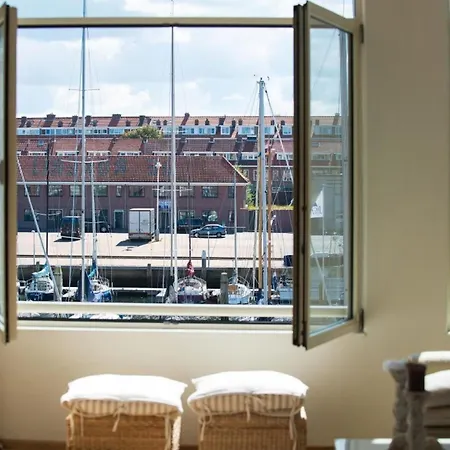 Appartement Modern Overlooking The Harbor Den Haag